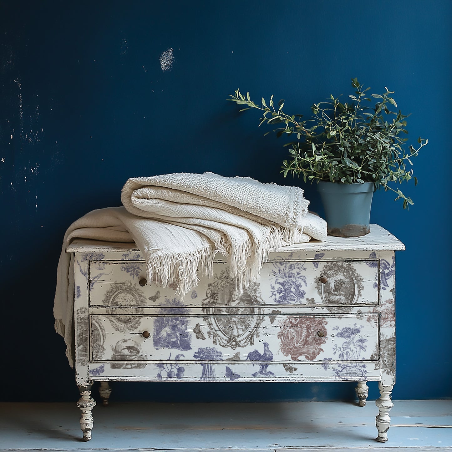 Iron Orchid Designs - Hameau de la Reine Paint Inlay