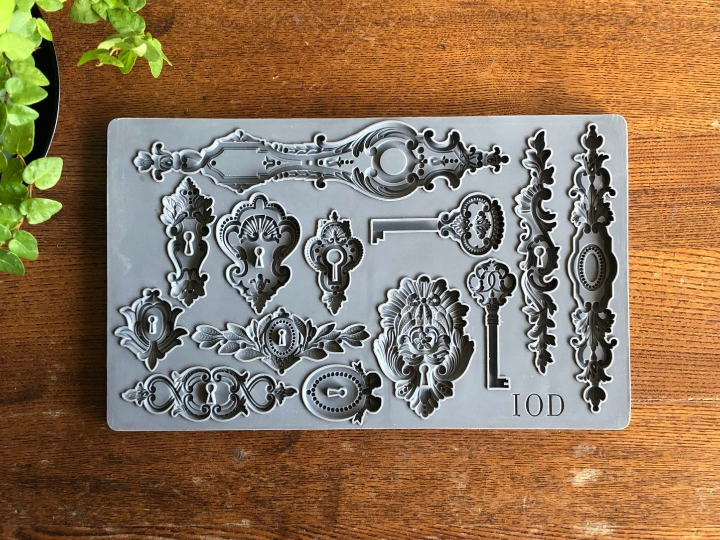 Iron Orchid Designs - Lock & Key Decor Mould - Rustic River Home