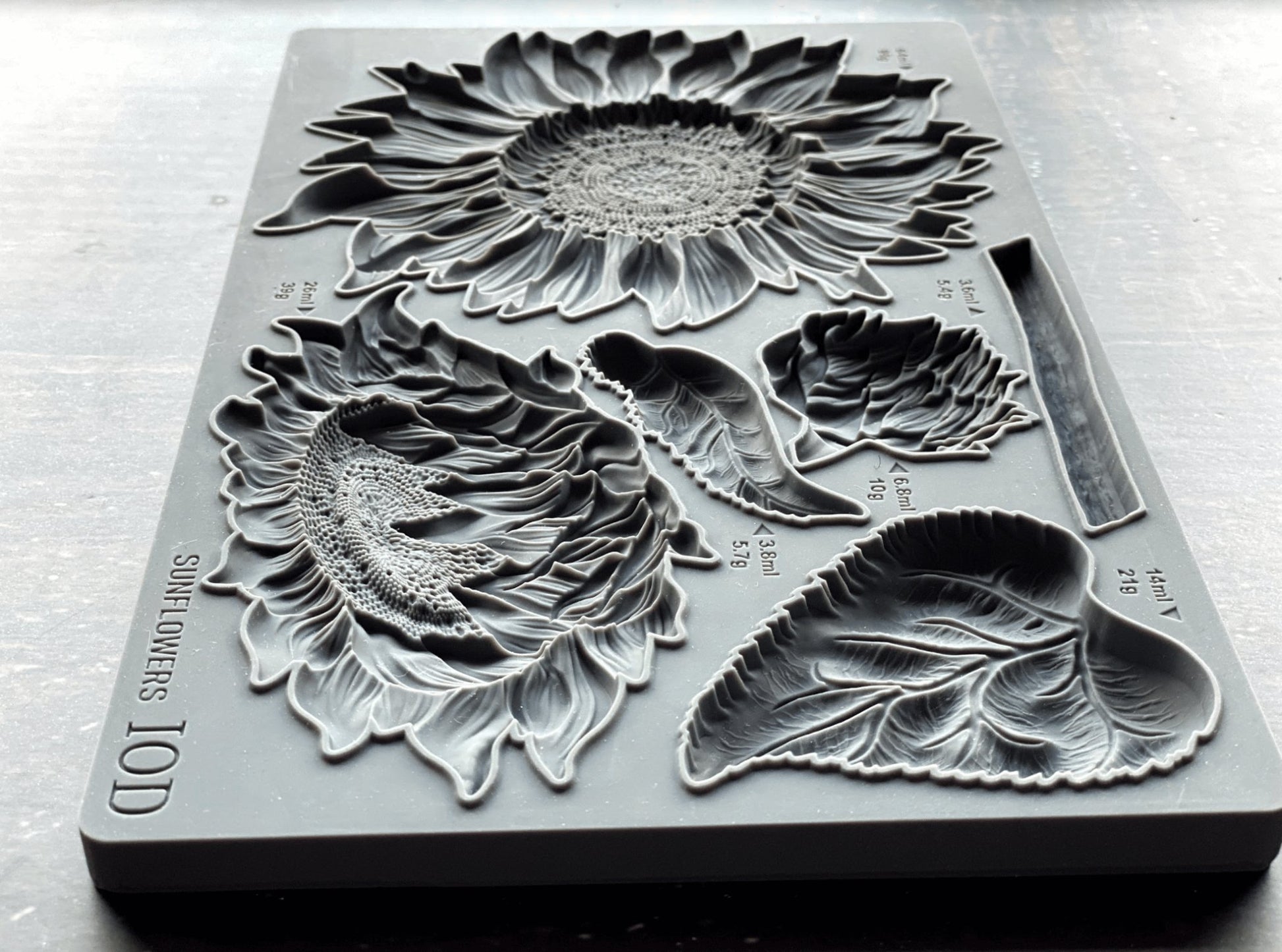 Iron Orchid Designs - Sunflowers Decor Mould - Rustic River Home